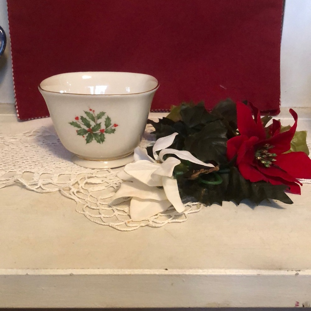 Lenox Holiday Treat Bowl